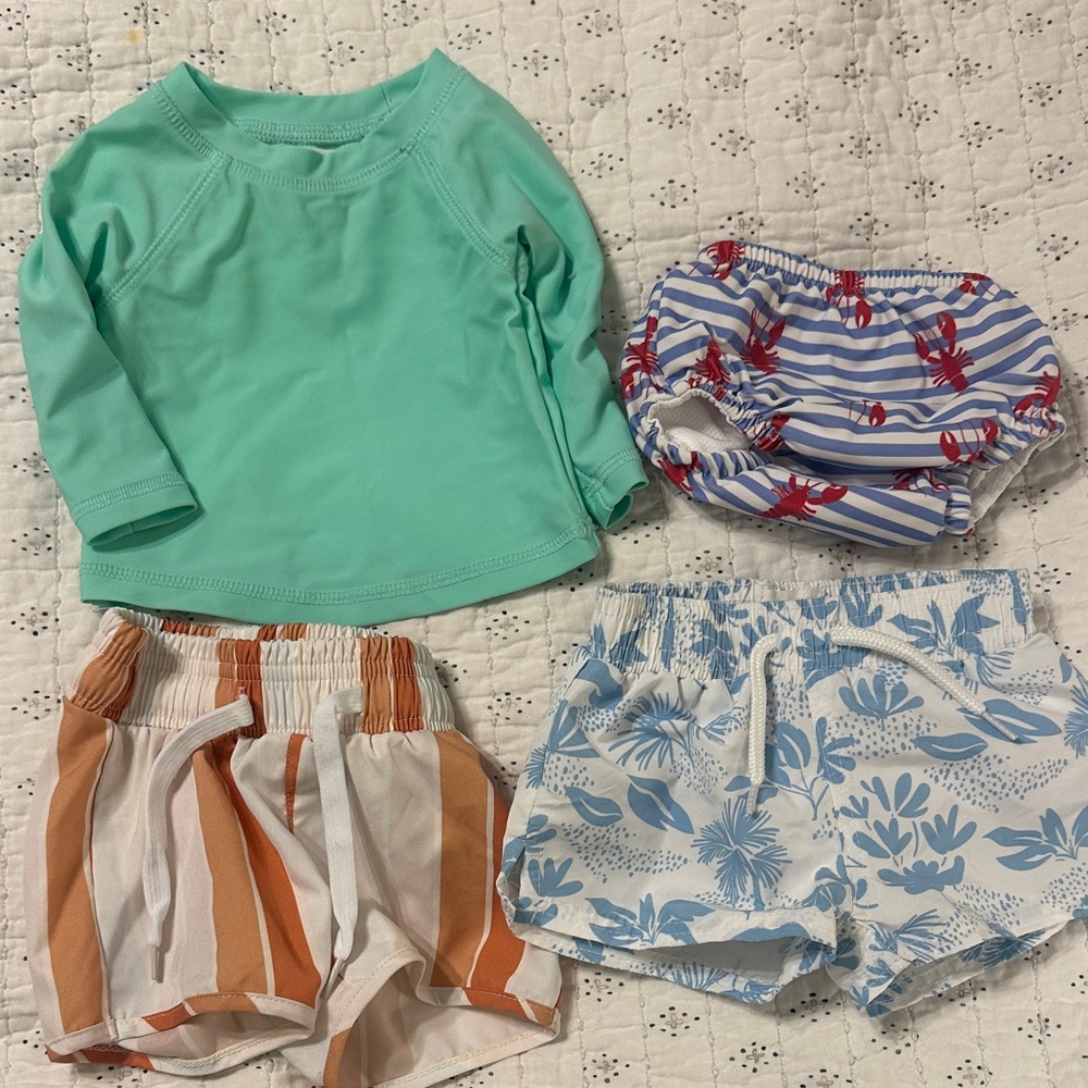 Swimsuit Lot - Mint Green Long Sleeve Rash Guard with Mixed Pattern Swim Shorts